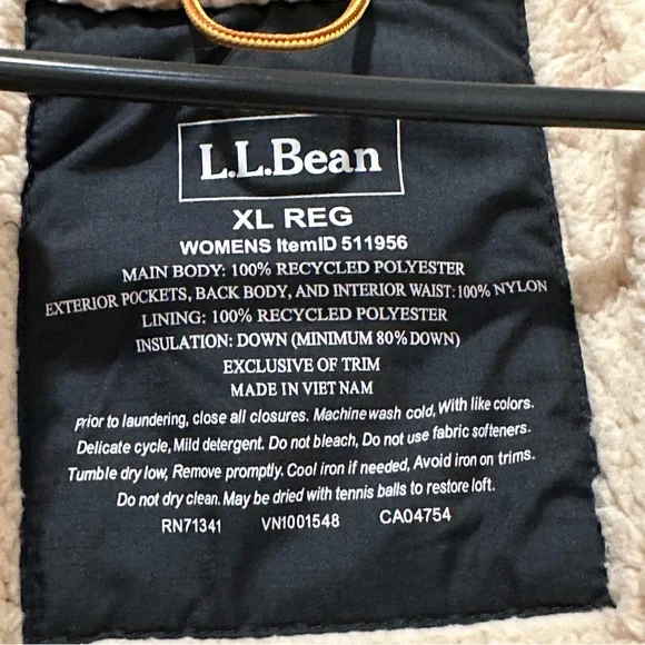 Women's Mountain Classic Down Coat, Sherpa-Lined Black Tan XL✨EUC - Picture 4 of 16